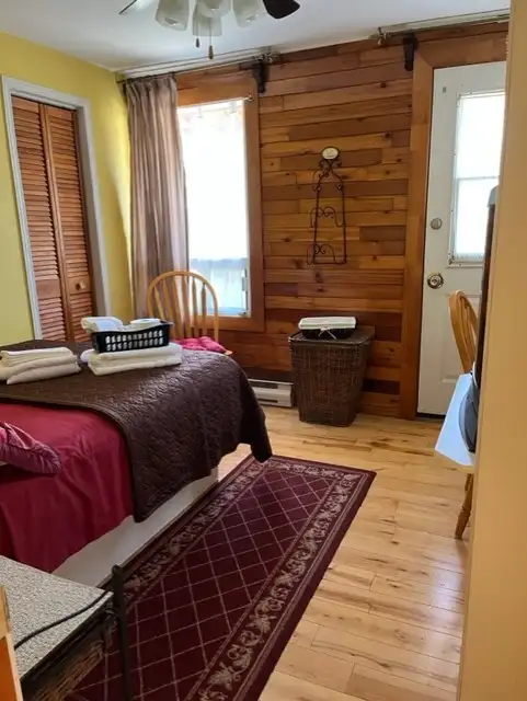 GREEN LINE Near Downtown MONTREAL Private Room T/i ++++62863796987138121