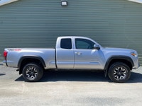 -TRD Off-Road -Access Cab -Great Condition -Many TOYOTA Service Records (Well Maintained) -Tonneau C... (image 1)