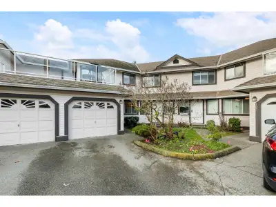 OVER 3,000 SF RANCHER STYLE TOWNHOME WITH FULL BASEMENT AT THE GABLES! A great layout on this one wi...