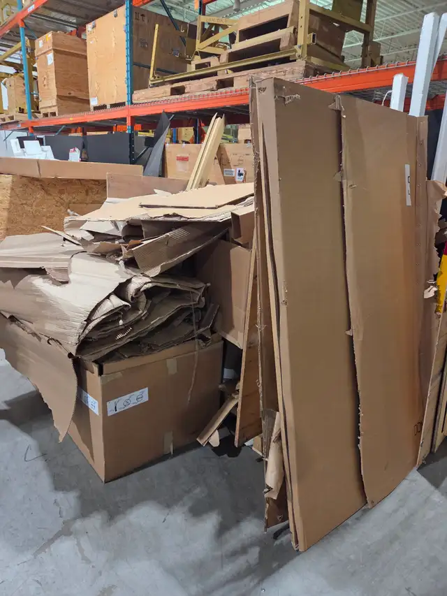 Free FOAM / CARDBOARD / corners First come in Free Stuff in Mississauga / Peel Region - Image 5