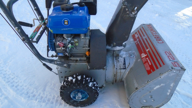SNOW BLOWER, **BRAND-NEW (7.0 HP) ENGINE** - (SIDE WALK REBEL) in Snowblowers in Prince George