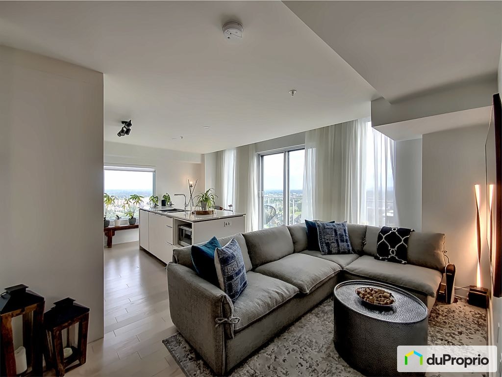 $679,000 - Condominium for sale in Brossard — photo 1