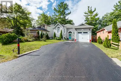 Who needs a cottage when you have a home in the centre of it all! Live the ultimate lifestyle, sunri...