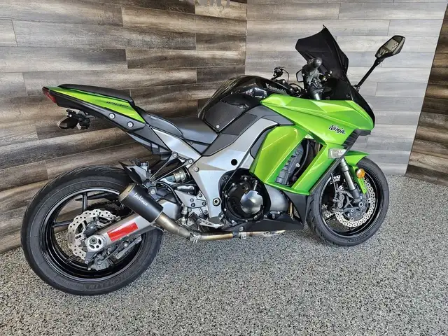 2013 Kawasaki Ninja 1000 ABS Garantie 12 mois in Sport Touring in Laval / North Shore - Image 4