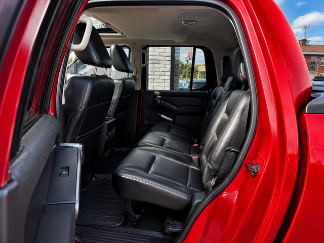 2010 Ford Explorer Sport Trac Adrenalin in Cars & Trucks in Longueuil / South Shore - Image 26