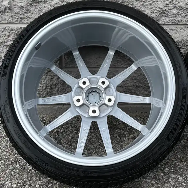 (95%) 4x Porsche 911 *992* 20"/21" OEM Winter Wheels Package in Tires & Rims in City of Toronto - Image 7