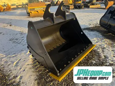 Excavator 200 Series Clean Up Bucket 66 WE SHIP DIRECT TO YOU, USA, and Worldwide!! Financing Availa...