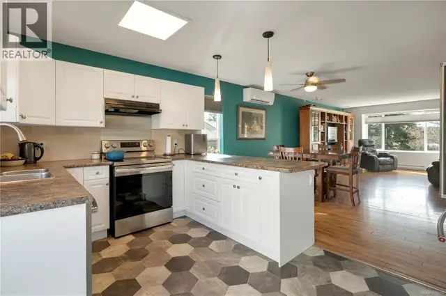 1041 Shellbourne Blvd Campbell River, British Columbia in Houses for Sale in Campbell River - Image 5