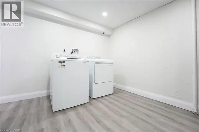 136 JANSEN Avenue Kitchener, Ontario in Long Term Rentals in Kitchener / Waterloo - Image 26