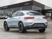 *Sunroof, Navigation, Heated Seats, Wireless Charging, Synthetic Leather Seats!* Spacious and refine... (image 5)
