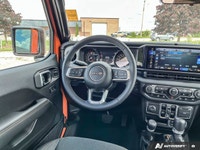 Odometer is 11001 kilometers below market average! Joose 2025 Jeep Wrangler Sahara 4WD 8-Speed Autom... (image 9)