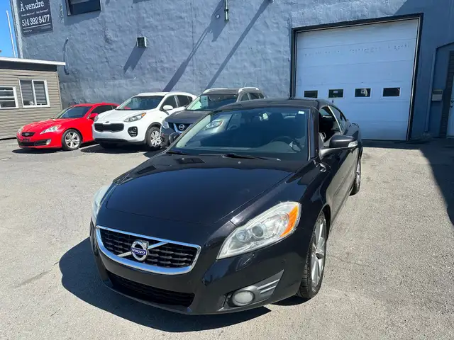 Volvo C70 2-Door Convertible Automatic T5 Leather 2011