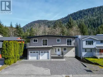 3 UNITS!! 1 AMAZING PROPERTY!! This multi-family property, spread across three levels, is located in...