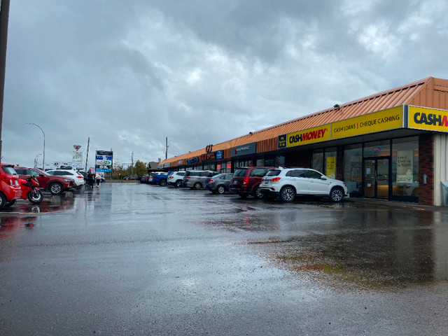 Commercial Space for lease on busy Memorial Avenue in Commercial & Office Space for Rent in Thunder Bay