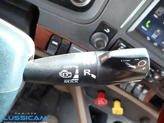 2020 Kenworth T680 in Heavy Equipment in Longueuil / South Shore - Image 24