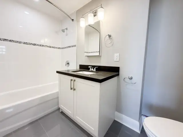 East York 2 Bedrooms Apartment for Rent - 1501 Woodbine Avenue in Long Term Rentals in Markham / York Region - Image 21