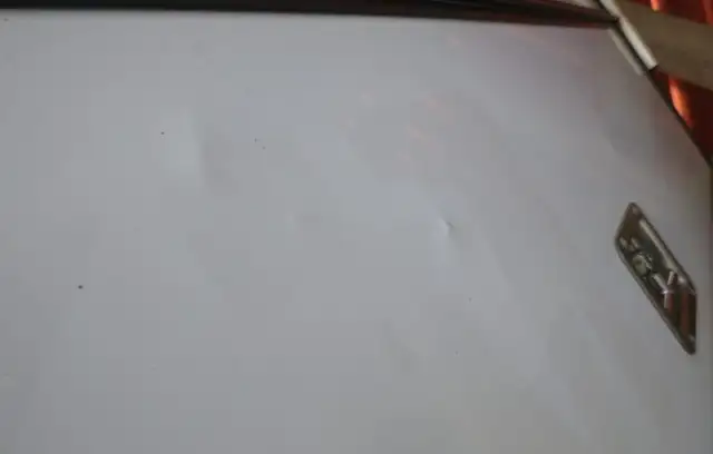 2014 - 2018 GMC Sierra or Chevrolet Silverado 6'6 White Leer in Other Parts & Accessories in Kitchener / Waterloo - Image 5