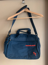 Travel carry on bag ( new ) 