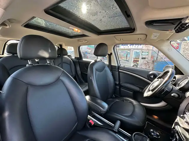 2012 MINI Cooper Countryman Countryman in Cars & Trucks in St. Catharines - Image 16