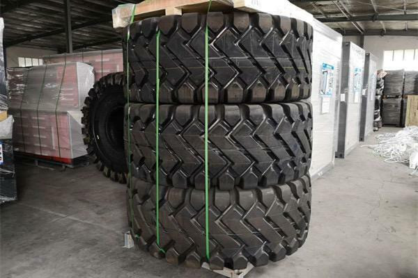 Brand new wheel loaders tires 26.5-25 / 23.5-25 / 20.5-25 QTY(4) in Other in Whitehorse