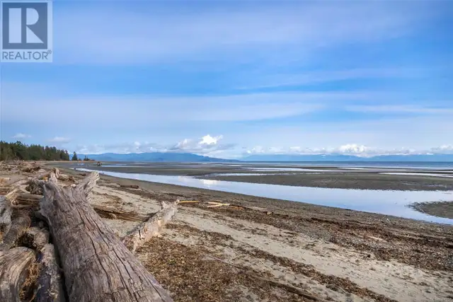 53 1059 Tanglewood Pl Parksville, British Columbia in Condos for Sale in Parksville / Qualicum Beach - Image 3
