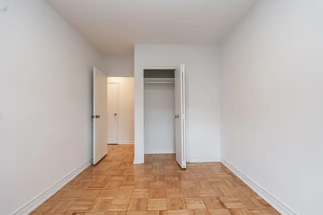 Three bedroom, Keele and Wilson - ID 2404 in Long Term Rentals in City of Toronto - Image 7