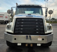 Ryder Stock ID: 347508 Transmission Type/Speed: MANUAL 10 Engine: DIESEL DD13'13 12.8 450/180 Horse... (image 1)