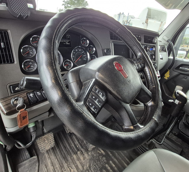 2019 Kenworth T 880 in Heavy Trucks in Calgary - Image 3