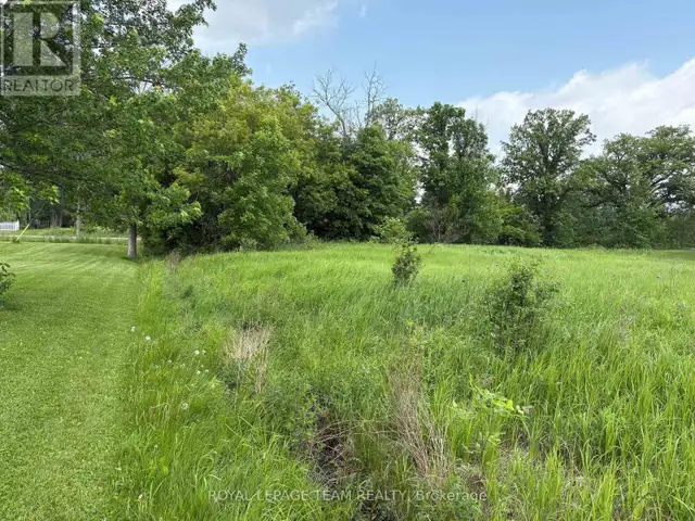 161 OLD PAKENHAM ROAD Ottawa, Ontario in Land for Sale in Ottawa - Image 3