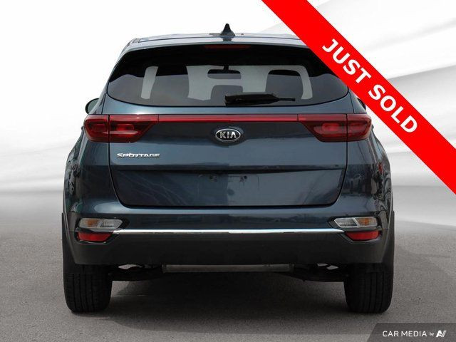 2022 Kia Sportage LX | Fwd | One Owner | Clean Carfax in Cars & Trucks in Hamilton - Image 4
