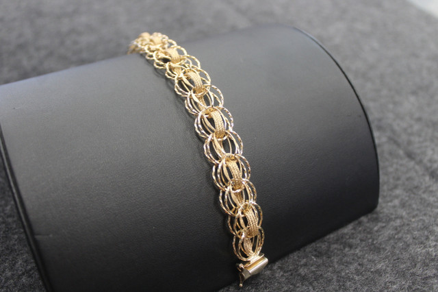 10Kt Gold Bracelet in Jewellery & Watches in Winnipeg