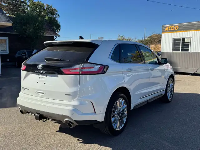 2024 Ford Edge Titanium582383873735403523