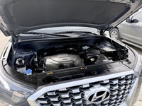 Crowfoot Hyundai, AMVIC Licensed Dealer Mileage: 133,754 km History: No accidents, One Owner Discove... (image 2)