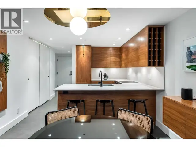 PH6 869 BEATTY STREET Vancouver, British Columbia in Condos for Sale in Vancouver - Image 6