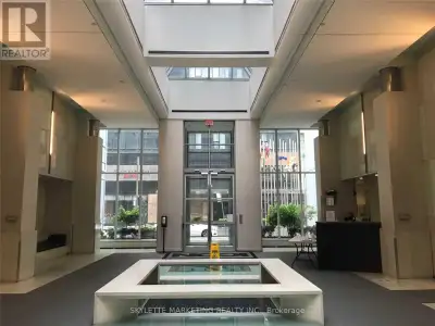 740 - 250 WELLINGTON STREET W Toronto (Waterfront Communities),