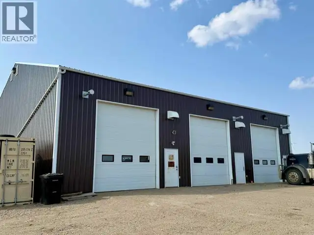 5114 43 Street Consort, Alberta in Commercial & Office Space for Sale in Red Deer - Image 3