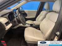 Low Mileage, Premium Audio, HUD, Lane Keep Assist, Leather Seats, Navigation! Ask us how you can add... (image 9)