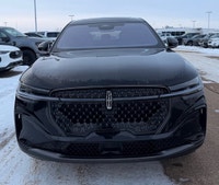 Check out this vehicle's pictures, features, options and specs, and let us know if you have any ques... (image 6)