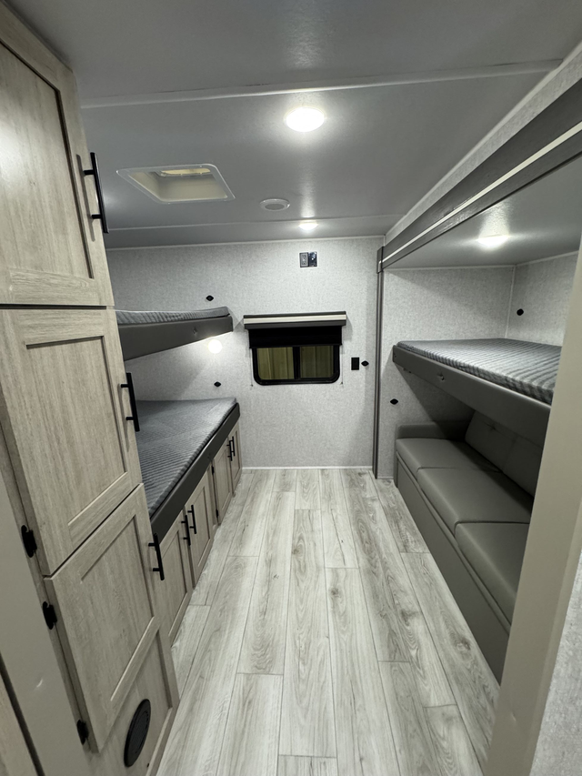 2026 Forest River EAST TO WEST DELLA TERRA 312BH in Travel Trailers & Campers in Regina - Image 3