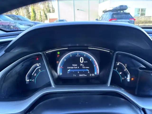 2020 Honda Civic Sedan Touring in Cars & Trucks in Comox / Courtenay / Cumberland - Image 24