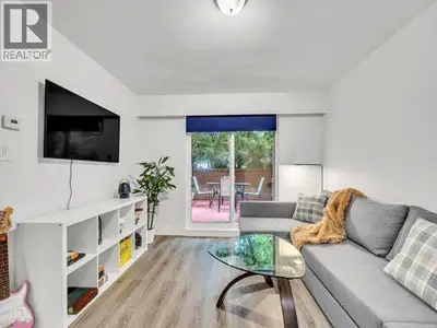Stylishly fulloy renovated 1 bedroom ground floor unit featuring designer finishes throughout, gourm...