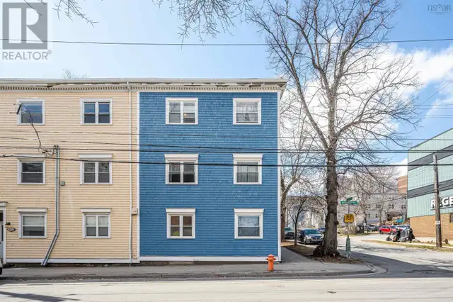 3 1034 Barrington Street Halifax Peninsula, Nova Scotia in Condos for Sale in City of Halifax - Image 3