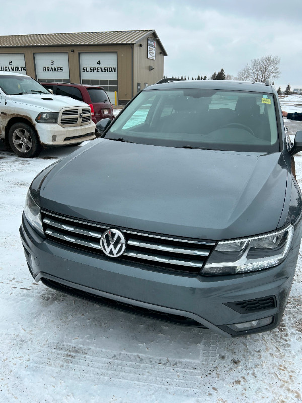 2019  Volkswagen Tiguan SE Comfortline AWD in Cars & Trucks in Red Deer - Image 2