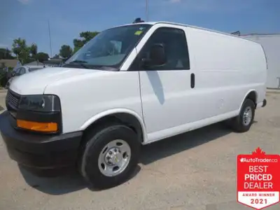 Only 57,000 Km, Balance of Chevrolet Warranty, 4.3 L, Auto, Cargo, Rear Camera, Factory Remote Start...