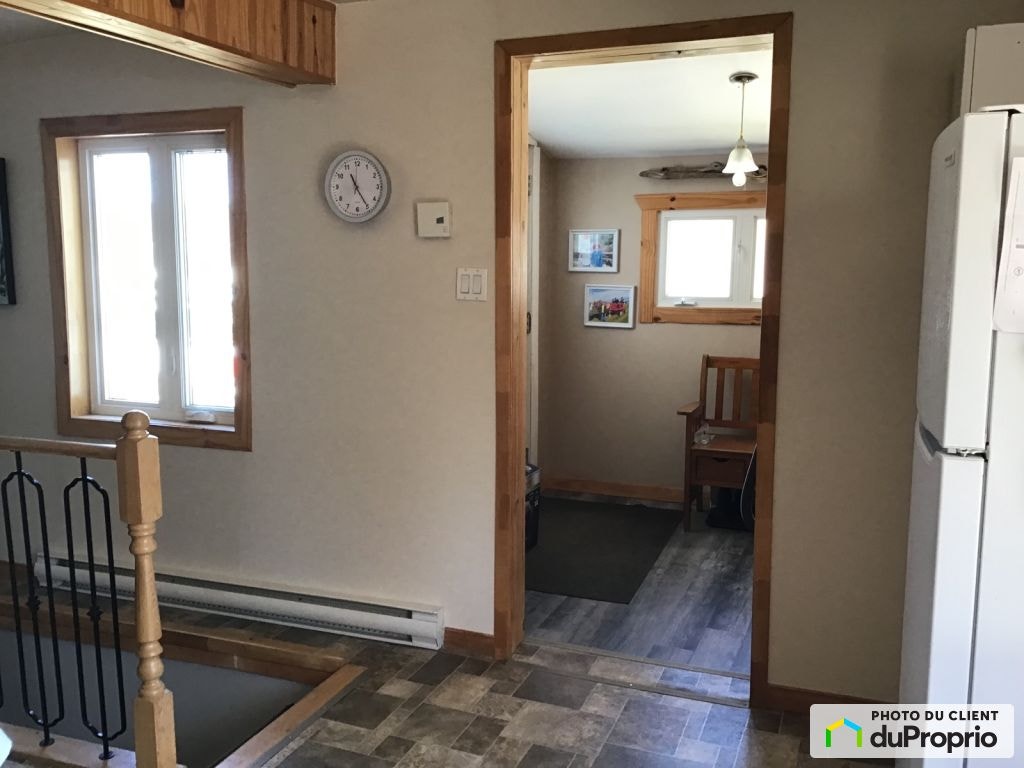$369,000 - 1 1/2 Storey for sale in Riviere-Heva — photo 1
