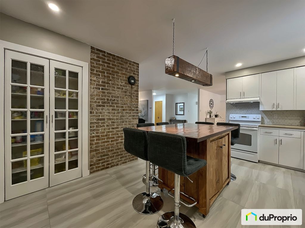 $454,900 - Bungalow for sale in Danville — photo 1