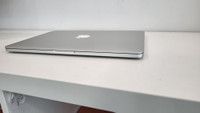 Macbook pro 13.3" ,  Core i5 , 4e gen