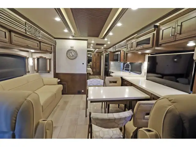 2020 Newmar Ventana 3407 Pusher Diesel 360HP, Classe A in RVs & Motorhomes in Laval / North Shore - Image 5