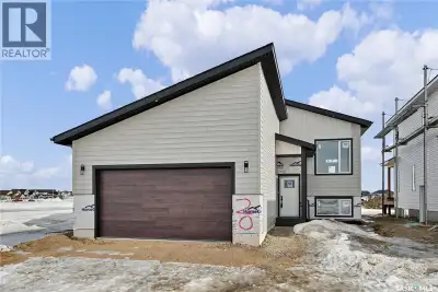 Welcome to 220 Veterans Dr Warman SK. This new west facing home, open-concept bi-level boasting 1275...