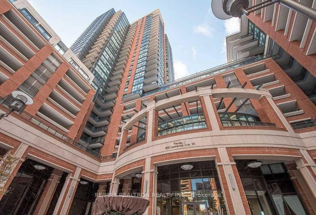 FOR SALE!!!!!!!!!!!!!!!!!Spacious 2-bed 2-bath corner unit in Condos for Sale in City of Toronto - Image 2